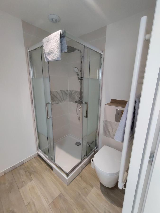 Appartement T3 PLUME Hyper centre d'ERNÉE Esterno foto