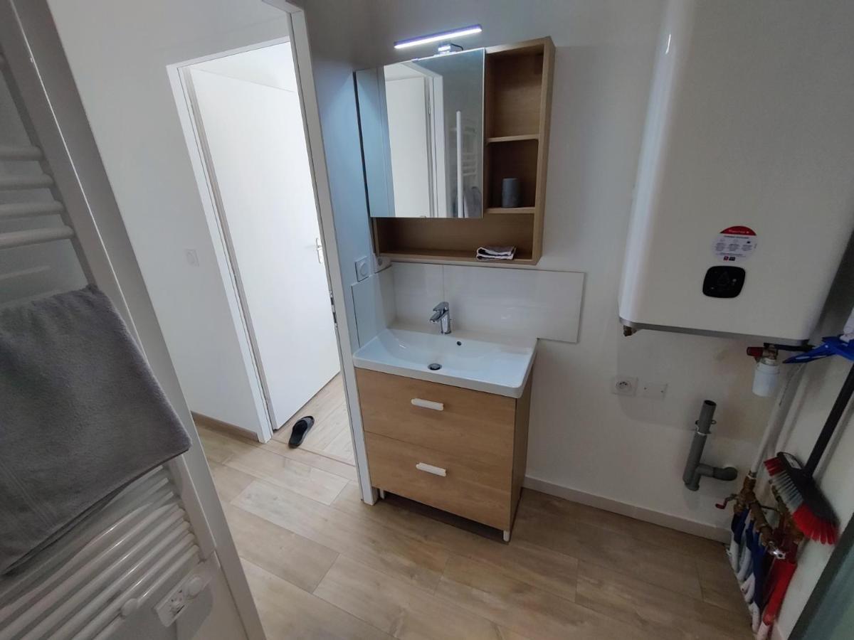 Appartement T3 PLUME Hyper centre d'ERNÉE Esterno foto