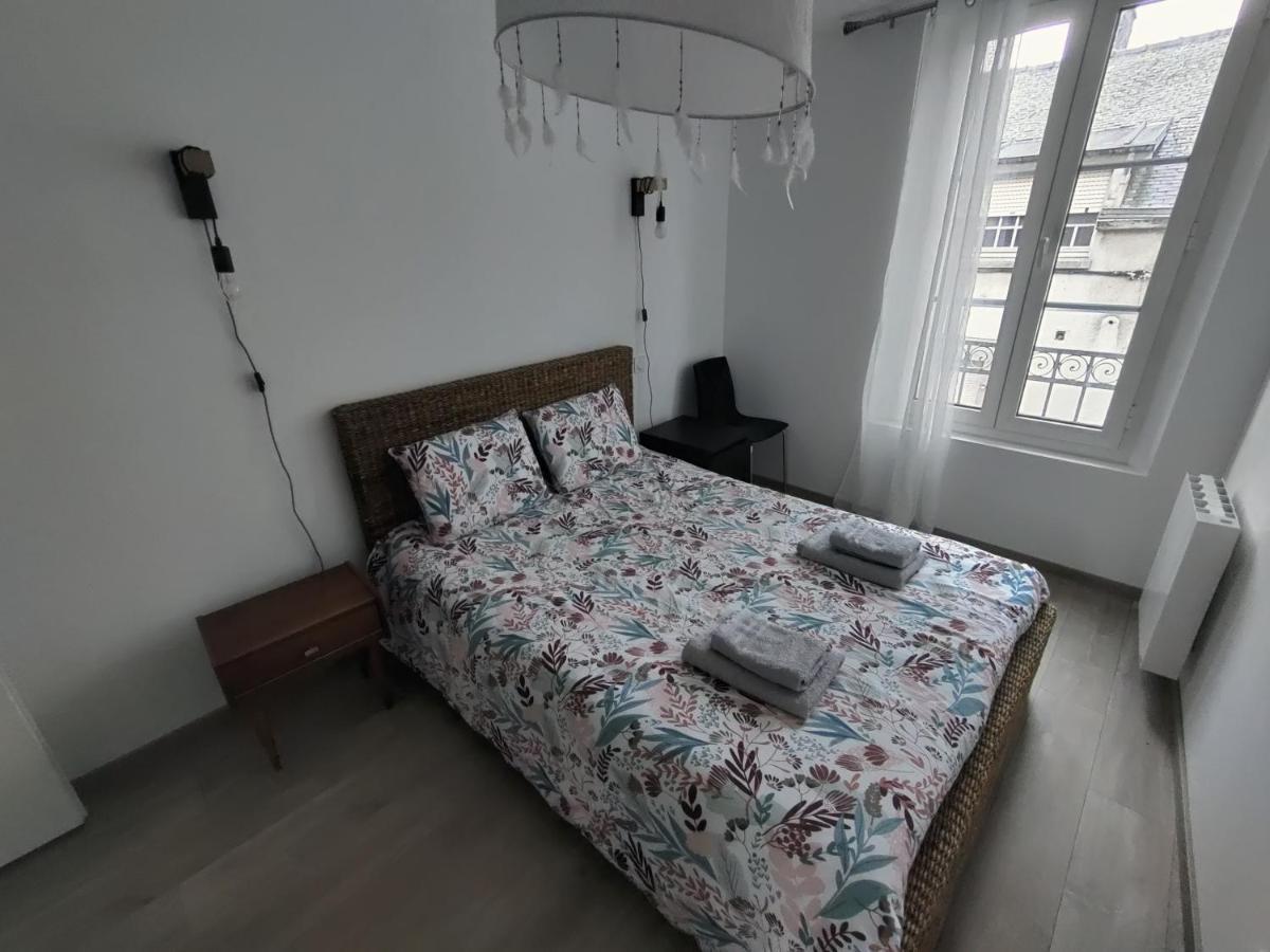 Appartement T3 PLUME Hyper centre d'ERNÉE Esterno foto