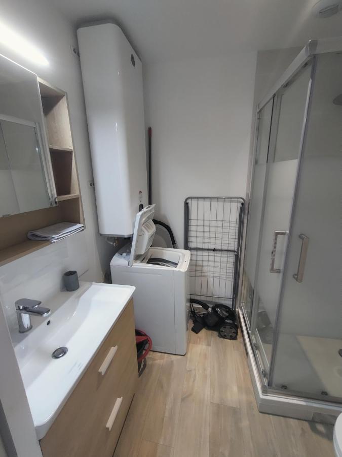 Appartement T3 PLUME Hyper centre d'ERNÉE Esterno foto